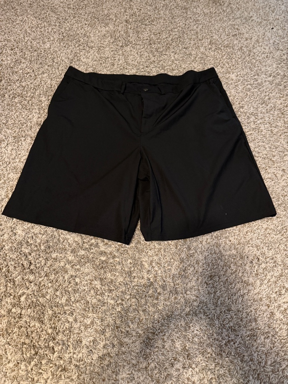 Old Navy Black Flat-Front Active Tech Hybrid Men's Shorts – Classic Black